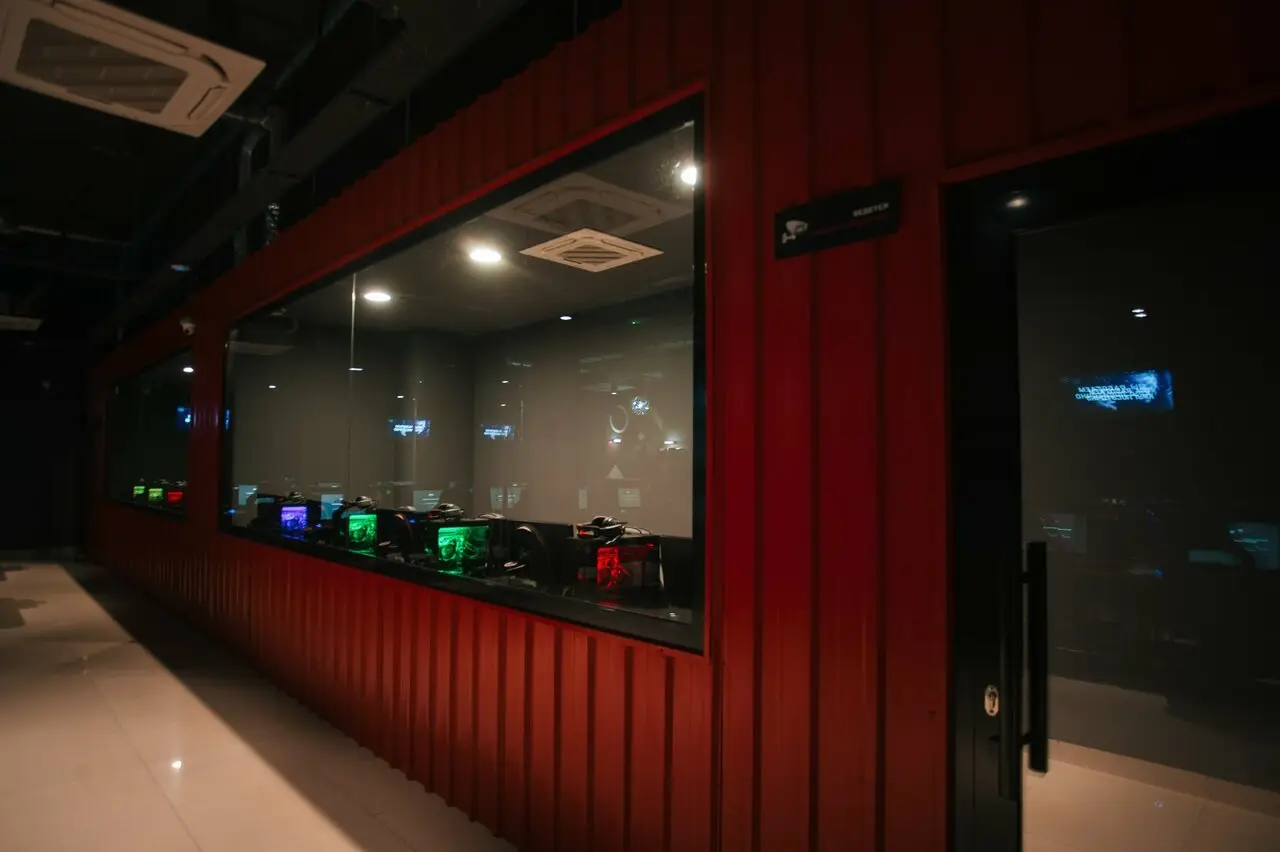 Изображение клуба Winstrike Tavern № 5