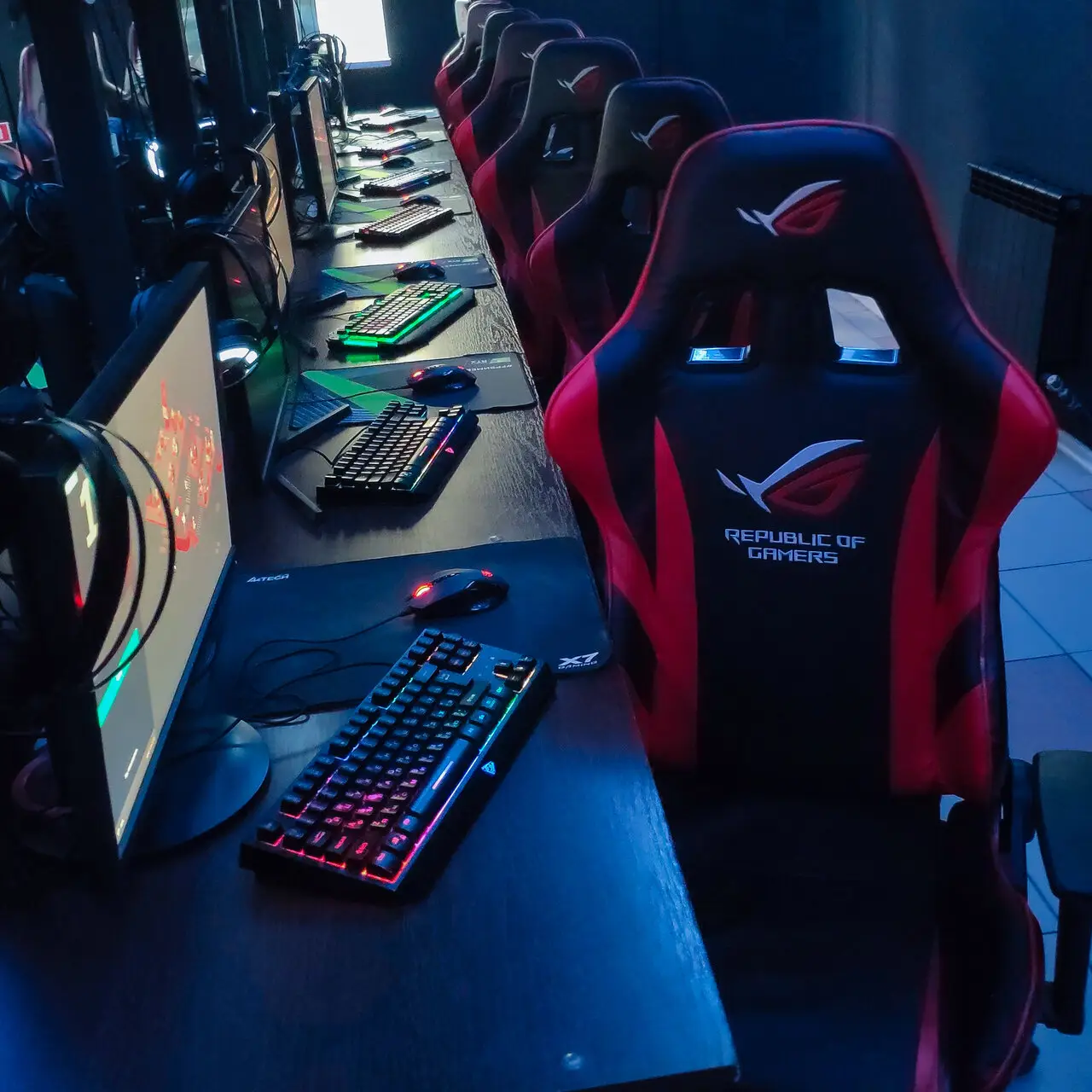 Изображение клуба Cyberia Sport на Геологоразведчиков № 7