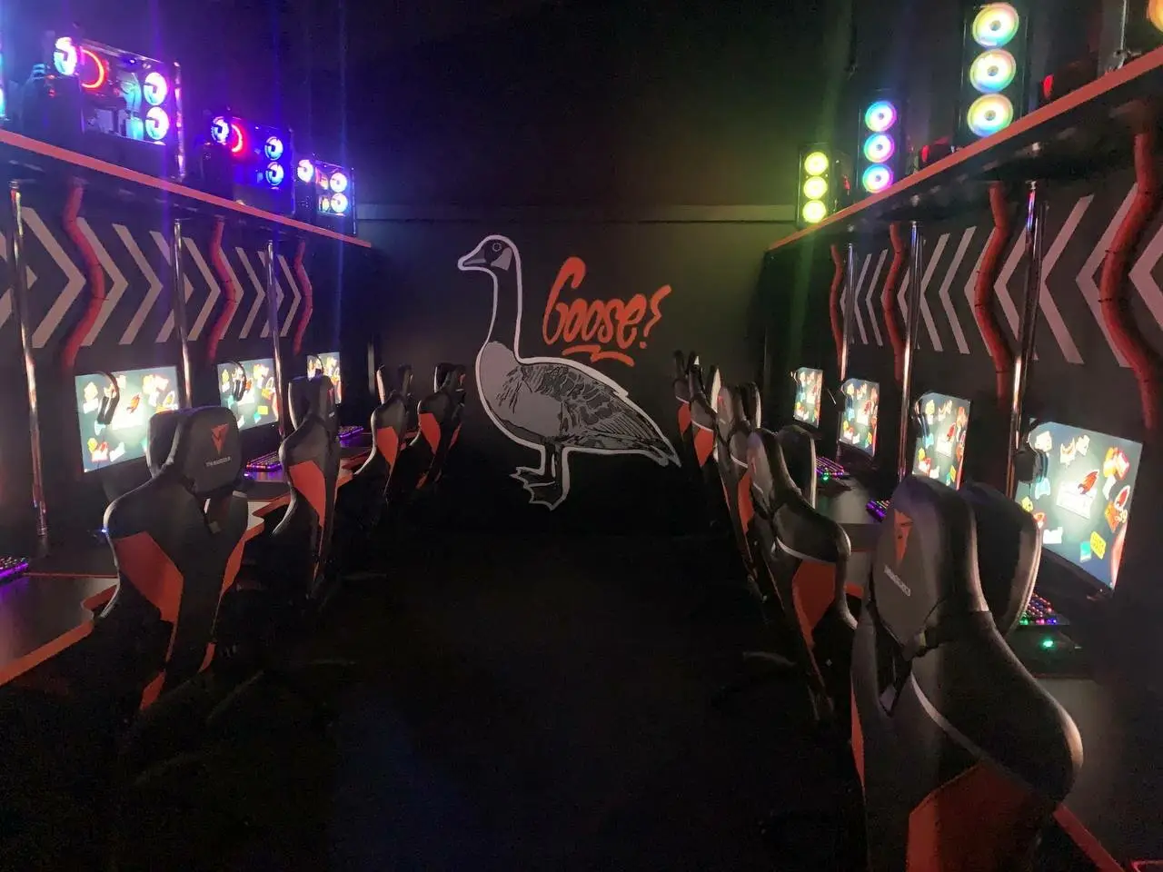 Изображение клуба FeniiiX.GG Arena на Ломоносова № 5