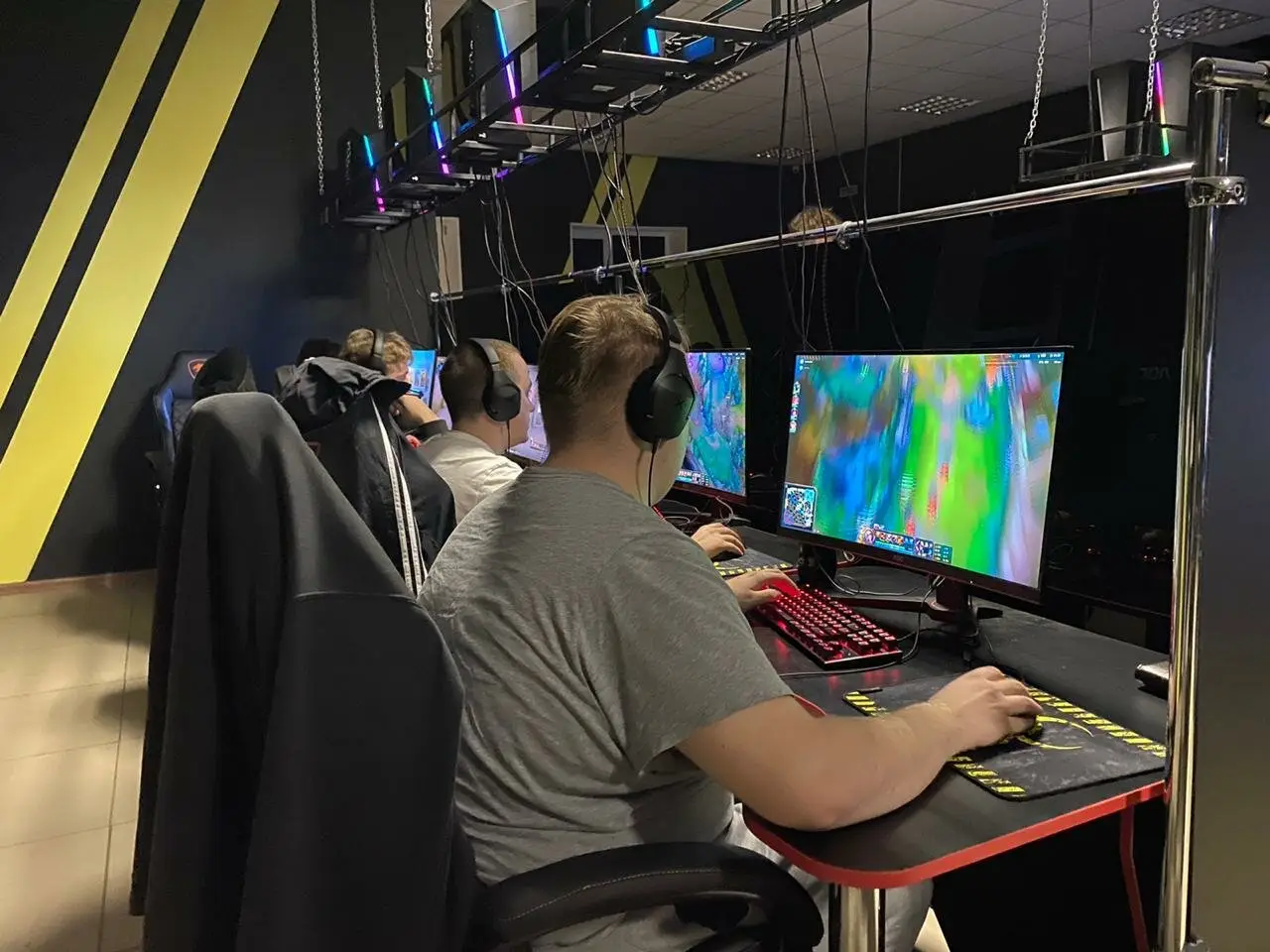 Изображение клуба BoosterSpace на Дзержинского № 2