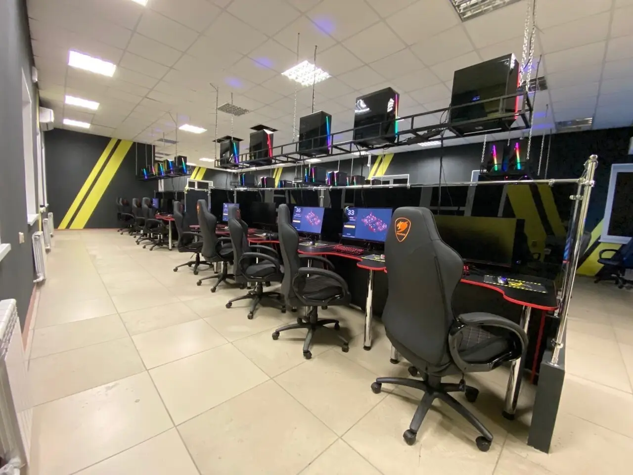 Изображение клуба BoosterSpace на Дзержинского № 3