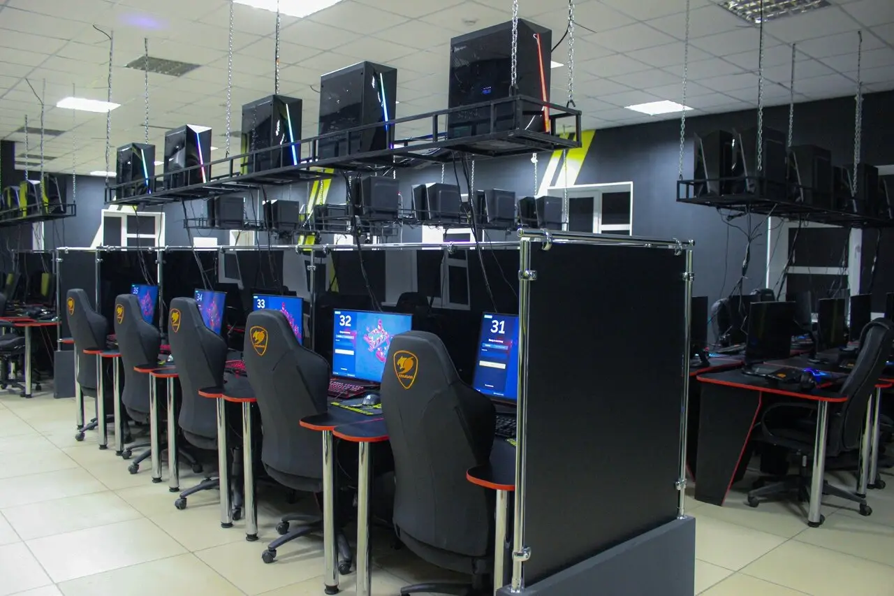 Изображение клуба BoosterSpace на Дзержинского № 4