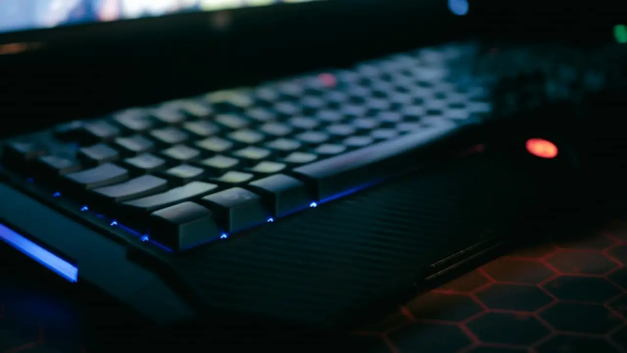 Изображение клуба LOST CYBER LOUNGE № 1