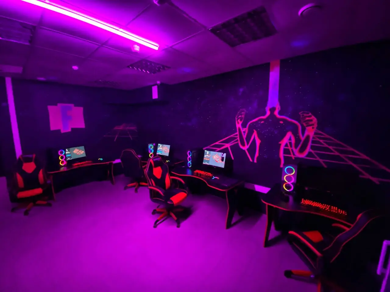 Изображение клуба Cyberspace на Тюляева № 3