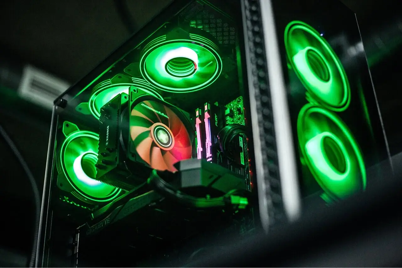 Изображение клуба Cyber Lounge № 1