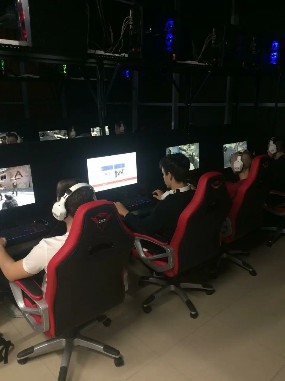 Изображение клуба Level на Головатого № 3