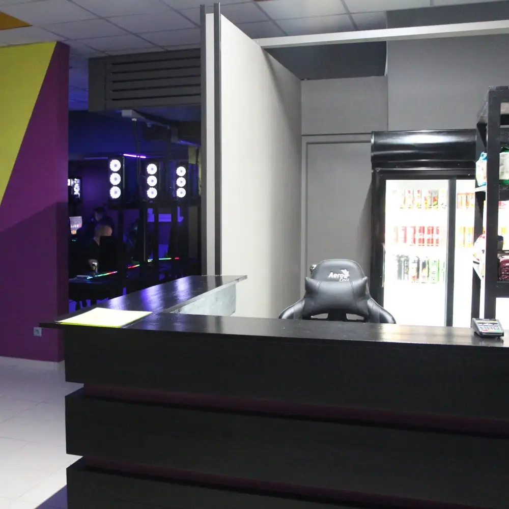 Изображение клуба GameOver на Победы № 5