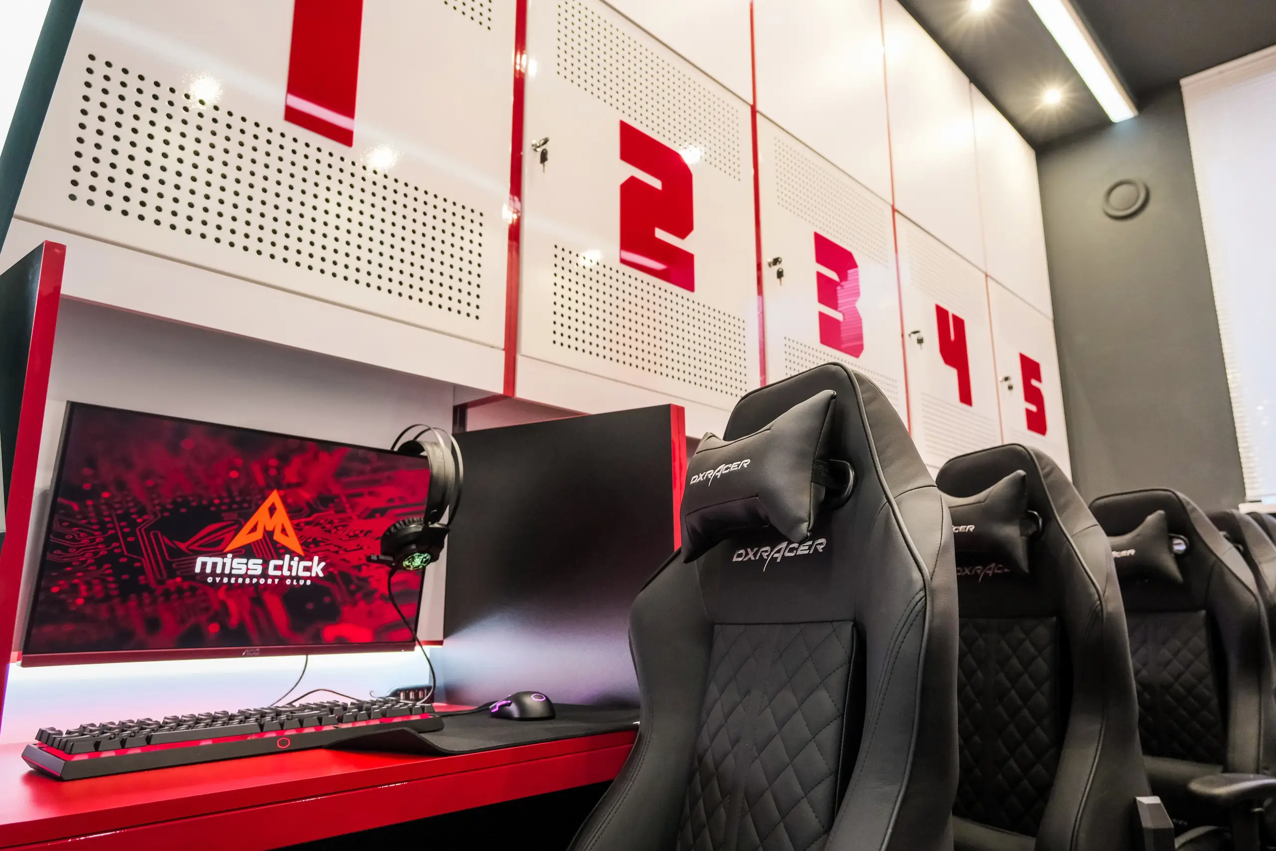 Изображение клуба MISS CLICK № 6