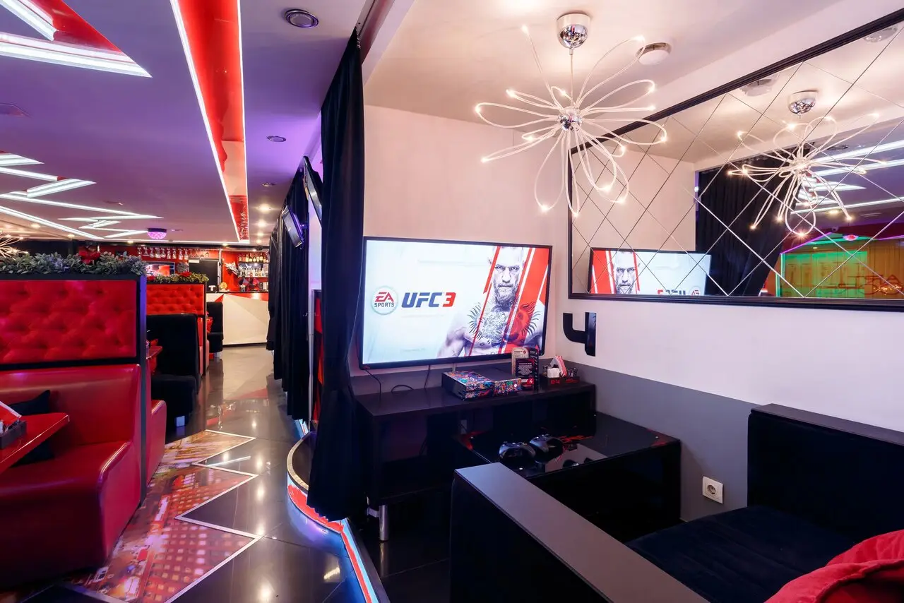 Изображение клуба PRESS F на Ямашева № 2