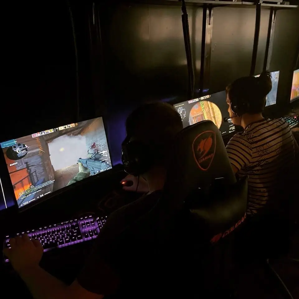 Изображение клуба CyberThrone № 1