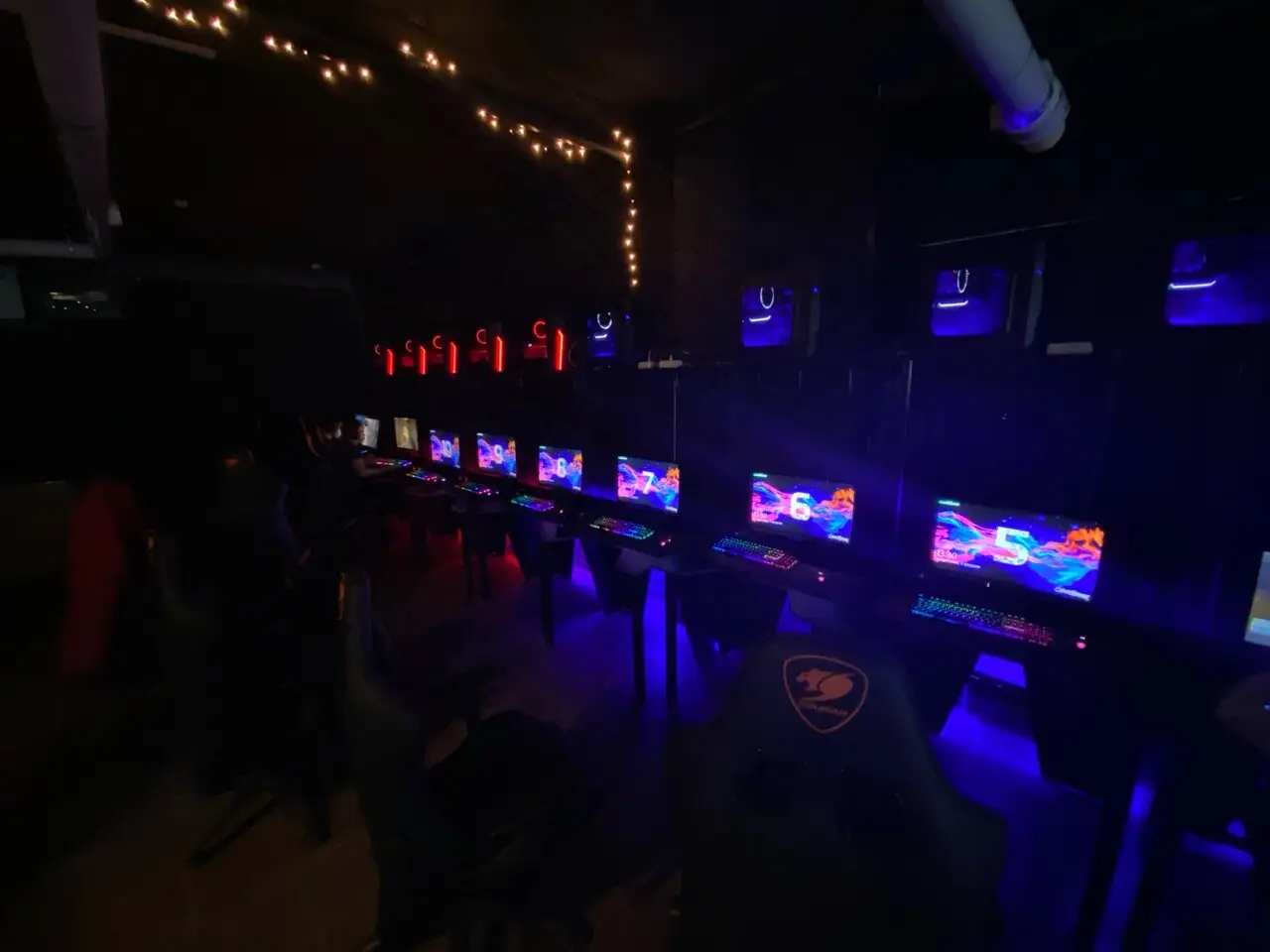 Изображение клуба CyberThrone № 3