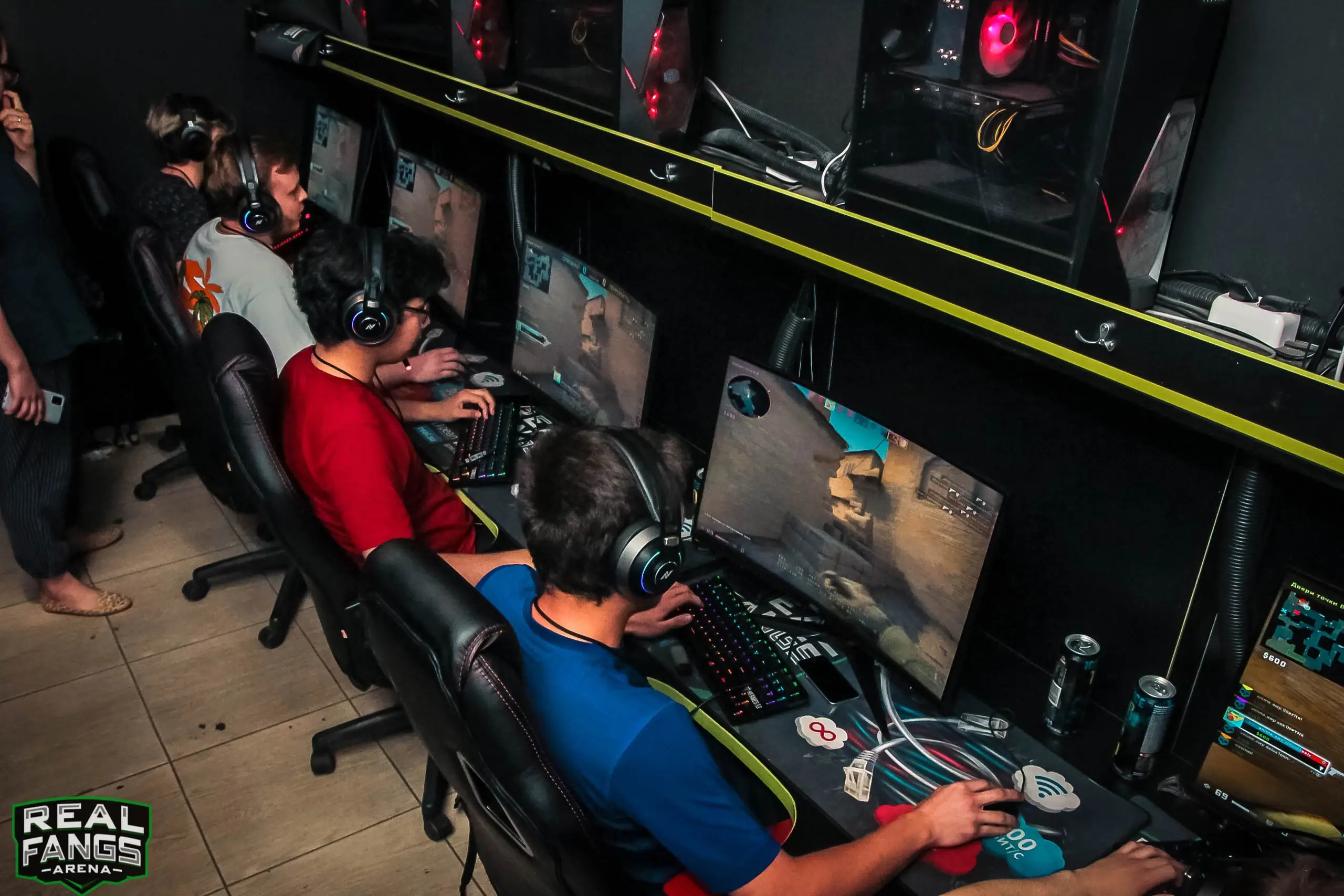 Изображение клуба КЛЫКИ Arena на Ахматовской № 2