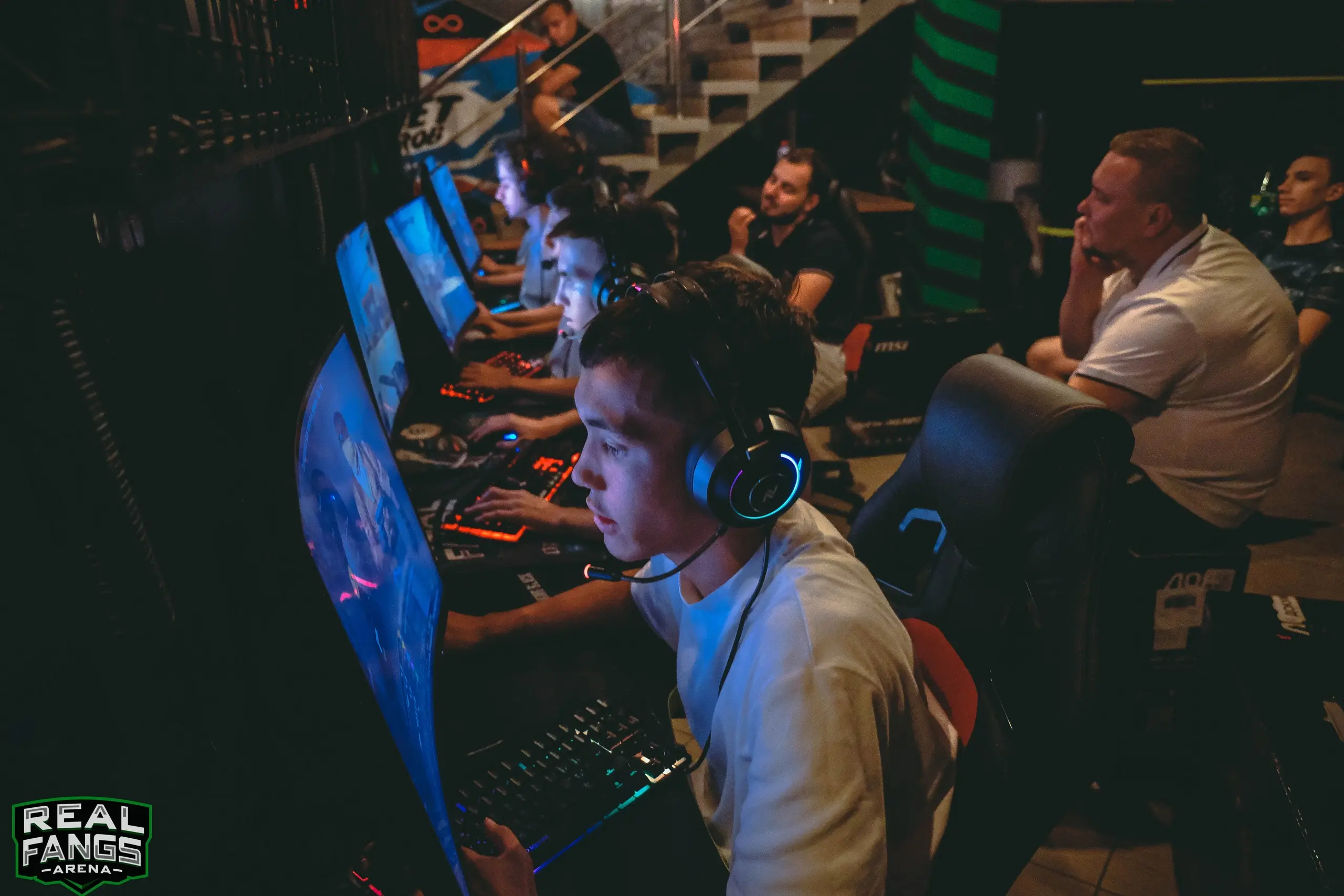 Изображение клуба КЛЫКИ Arena на Ахматовской № 3