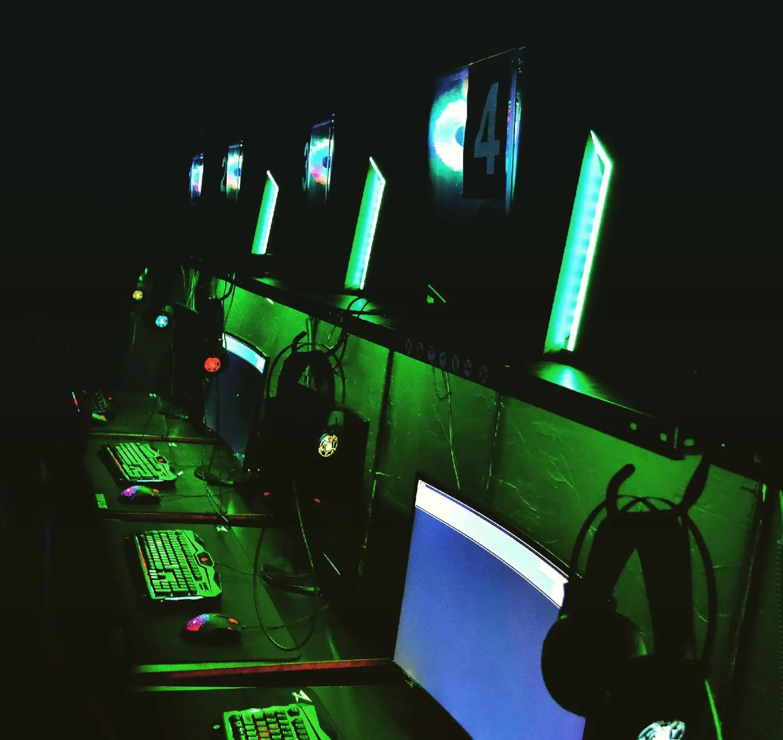 Изображение клуба Let's Play на Пражской № 1