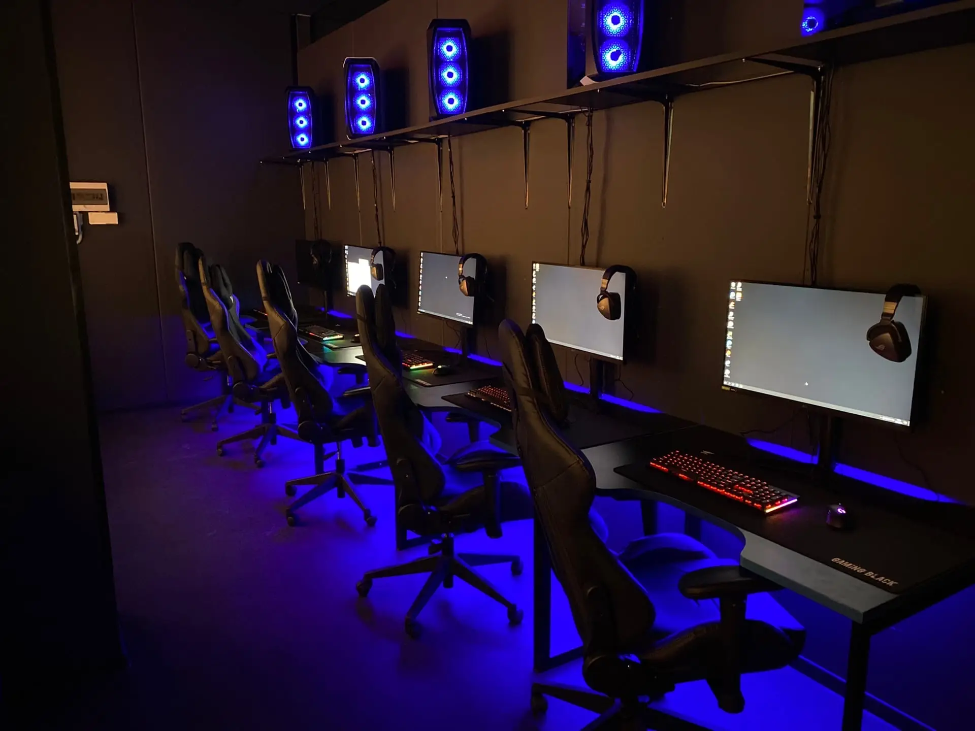 Изображение клуба IRON X № 6