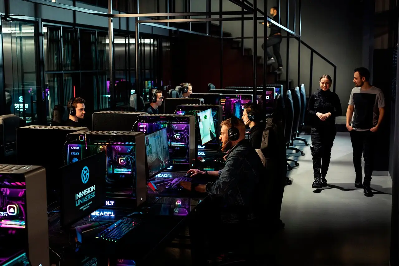 Изображение клуба Invasion Universe № 2