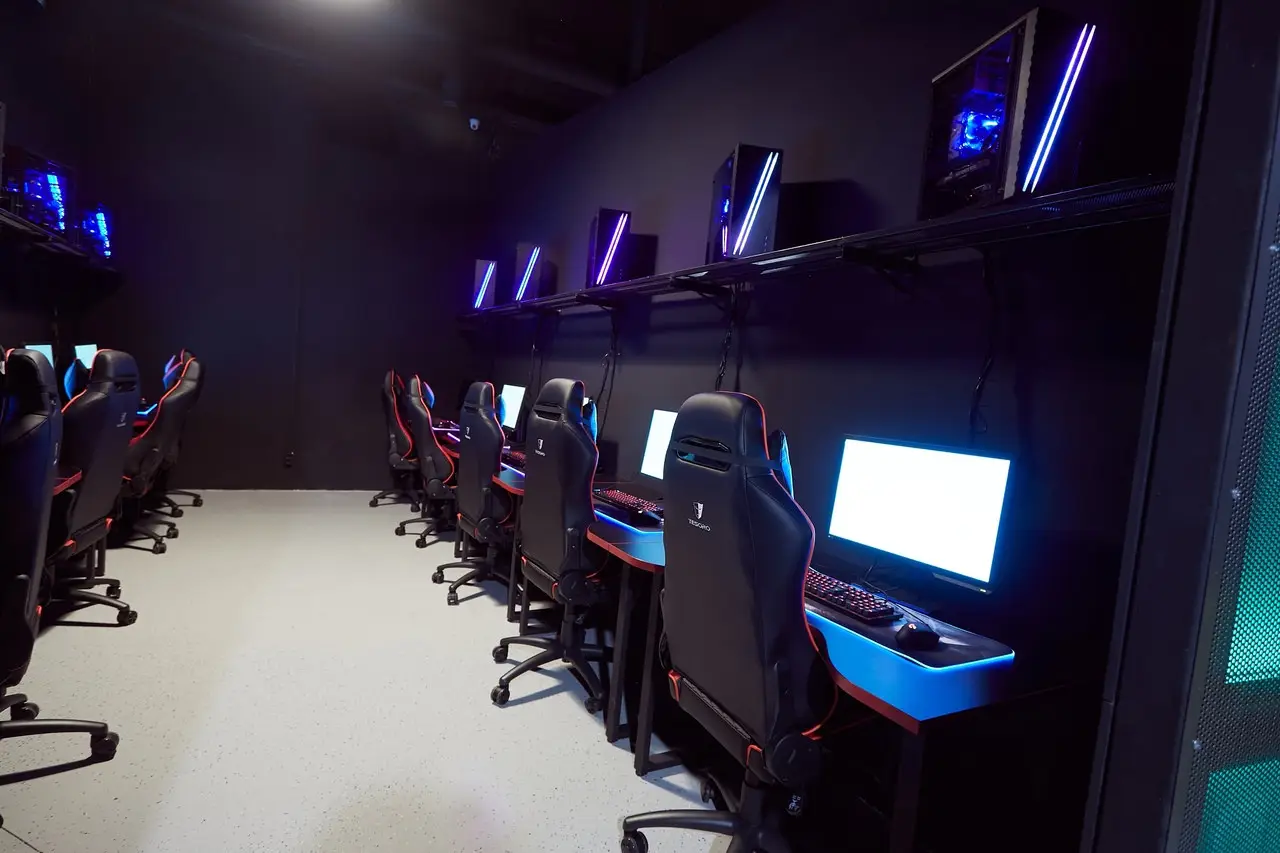 Изображение клуба Arena 51 № 9