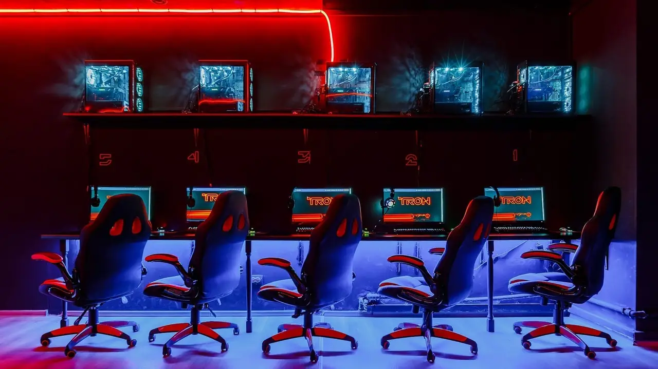 Изображение клуба Tron Games Zone № 10