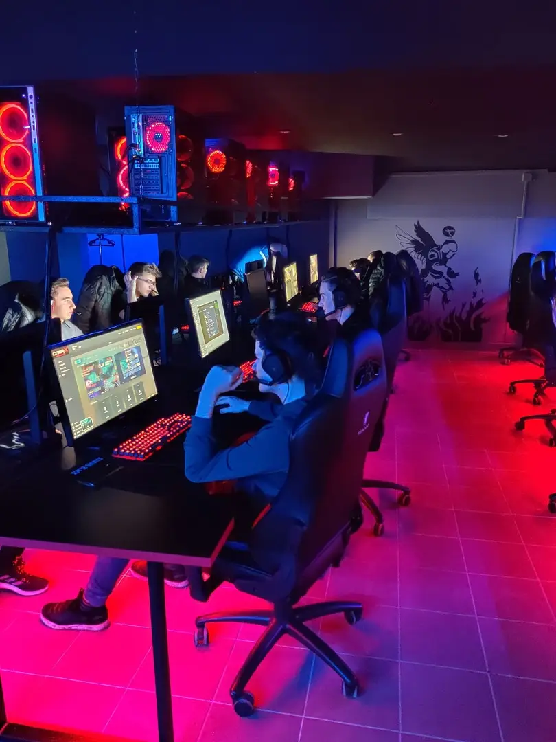 Изображение клуба CyberX на проспекте Октября № 1