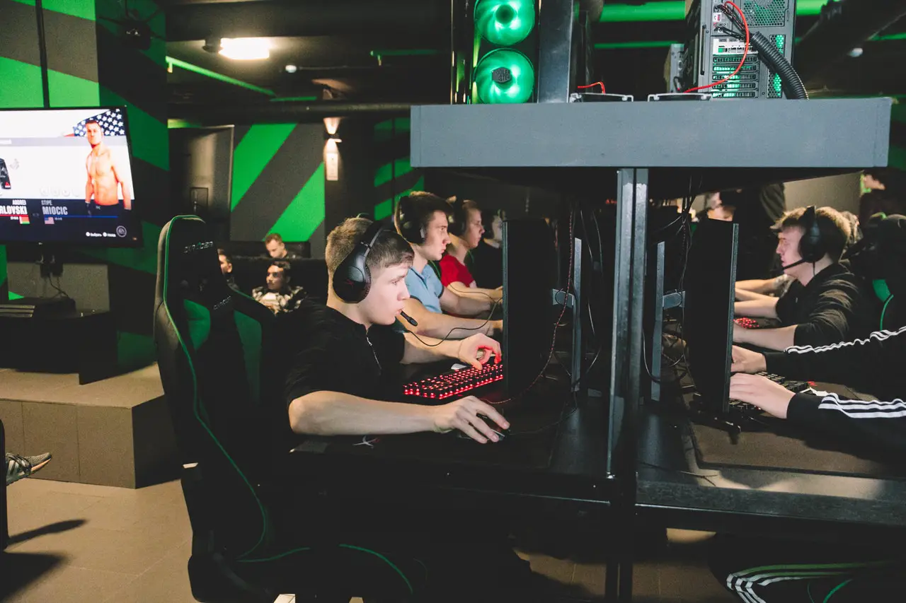 Изображение клуба Black Hornets NEO № 1