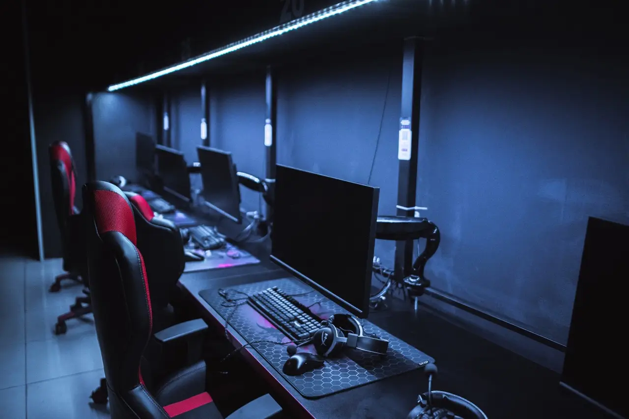 Изображение клуба Arena на Машиностроителей № 6