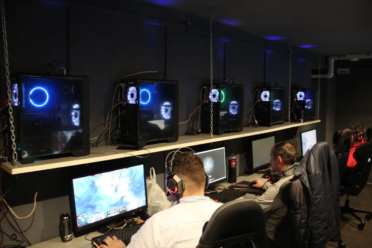 Изображение клуба Qwerty № 5