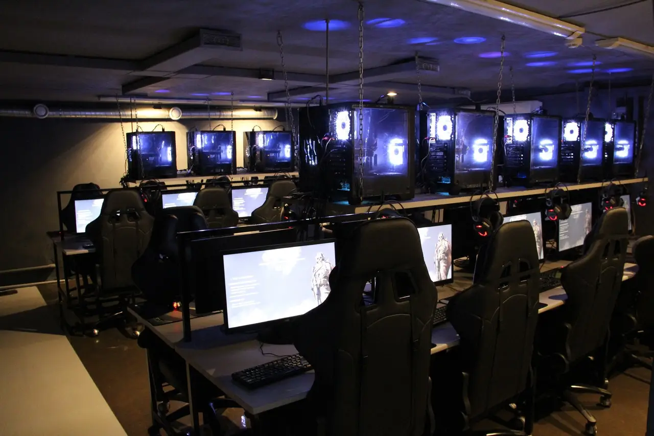 Изображение клуба Qwerty № 3