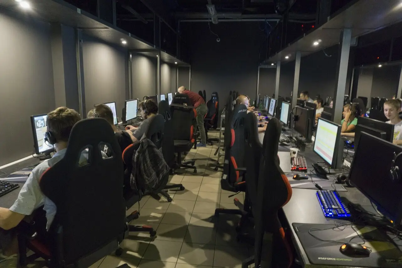 Изображение клуба Skynet на 50 лет Октября № 2