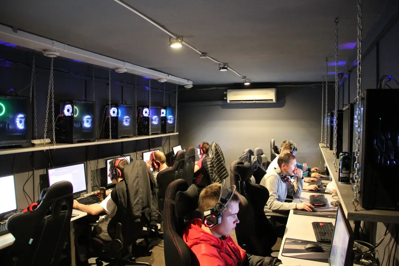 Изображение клуба Qwerty № 4