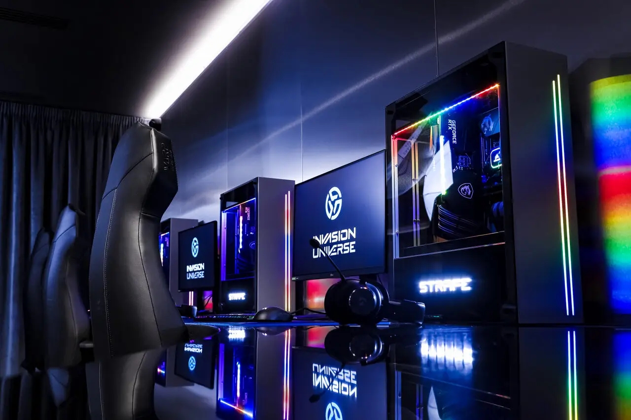 Изображение клуба Invasion Universe № 3