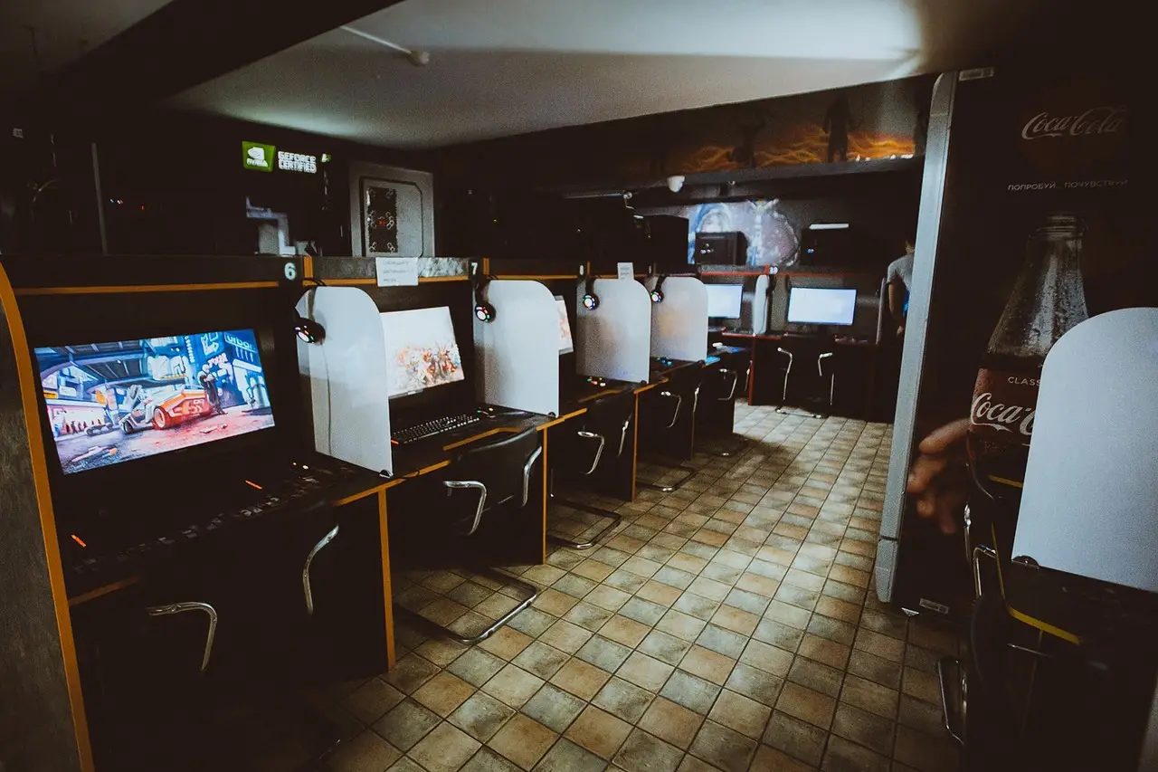 Изображение клуба Aegis на Гагарина № 3