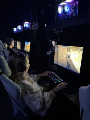 Изображение клуба На миду